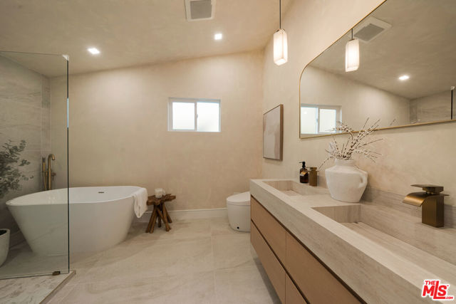 20877 Kelvin Place photo 18
