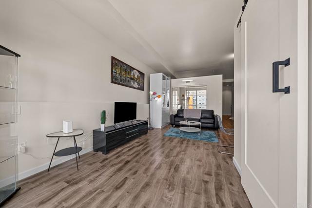 Image 6 of 24 For 350 Ash Street 1001