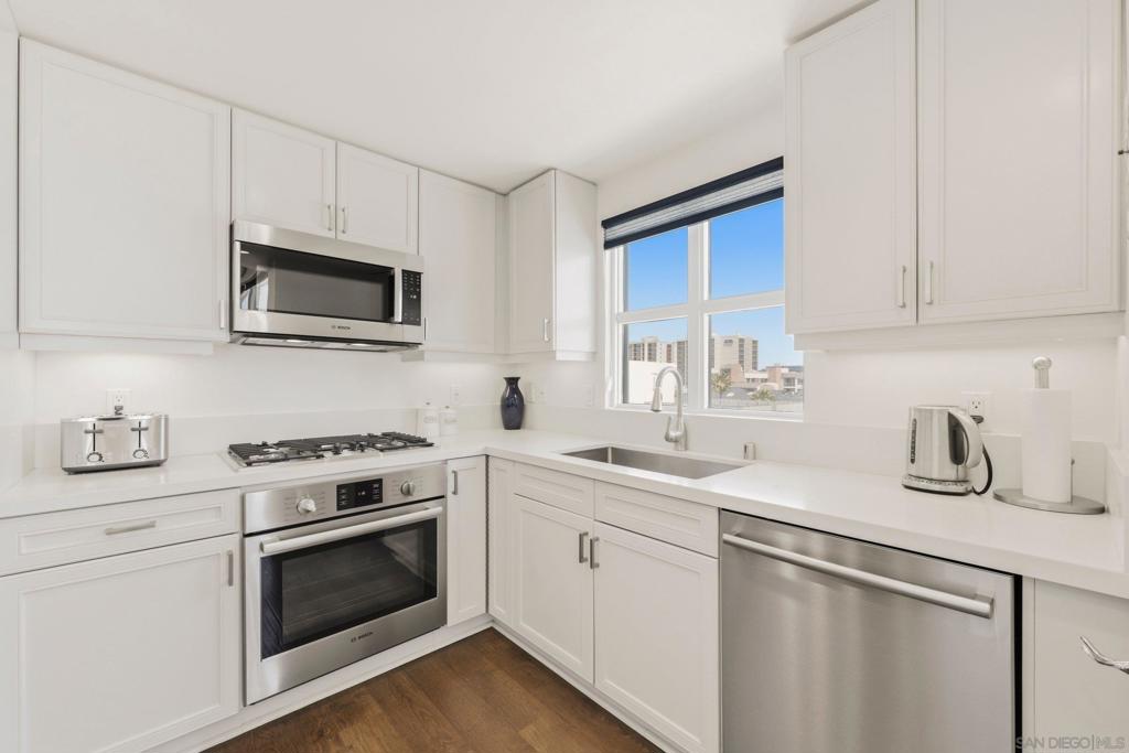 510 1st Avenue - photo 12