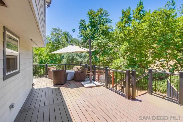 210 Frances Dr, El Cajon CA: https://media.crmls.org/mediaz/d24dac41-dc37-49d5-9316-5932e9d25af8.jpg