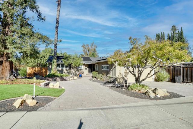 Image 10 of 11 For 750 Mirador Ct