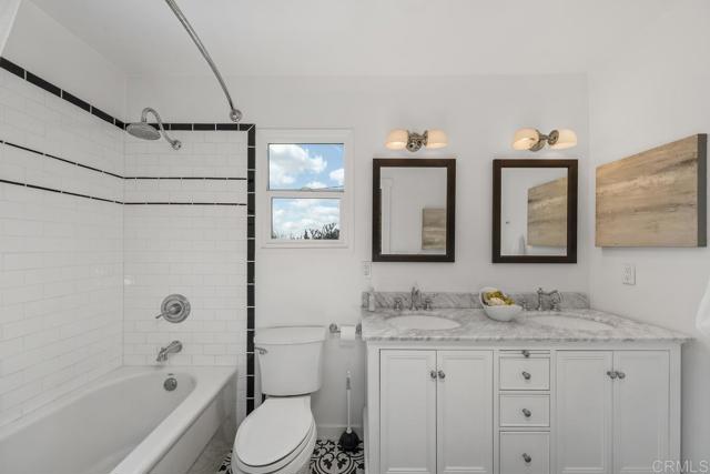 1400 Angelus Avenue, Los Angeles CA: https://media.crmls.org/mediaz/d24f92c0-3584-44a5-be2c-a0e2555266ab.jpg