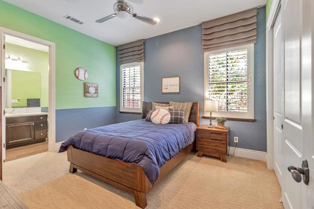 7 Stonebrae Road, Hayward CA: https://media.crmls.org/mediaz/d24fbe4e-bb89-4350-bca8-abba42160bbe.jpg
