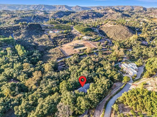 45455 Lorenz Ln, Temecula CA: https://media.crmls.org/mediaz/d250c8ac-63b1-432e-bb1e-04319f731e37.jpg