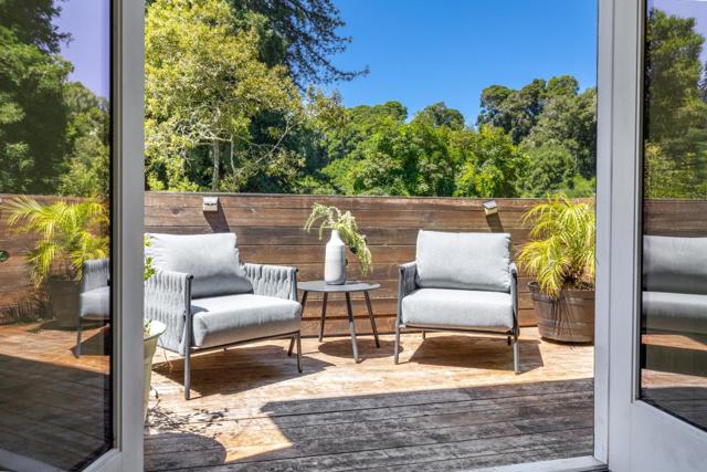 321 Valencia Road, Aptos CA: https://media.crmls.org/mediaz/d251fcf4-e7b8-4725-92dd-3601e272ef47.jpg