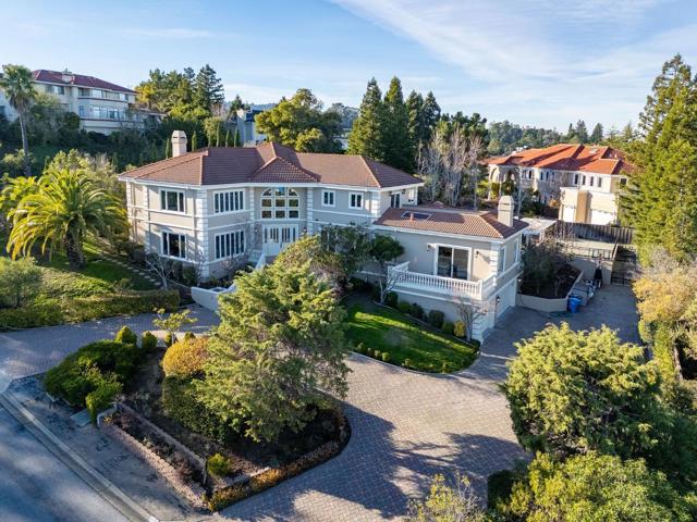 2496 Butternut Drive, Hillsborough CA: https://media.crmls.org/mediaz/d25494e0-cc0d-4408-90e7-e17c49b0a1fd.jpg