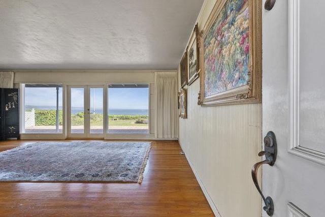 4750 Opal Cliff Drive, Santa Cruz CA: https://media.crmls.org/mediaz/d254e149-520a-402d-84ec-790e18039567.jpg