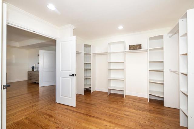 75 Eugenia Way, Hillsborough CA: https://media.crmls.org/mediaz/d2556ec6-8faf-4282-93ce-1108f02bada5.jpg