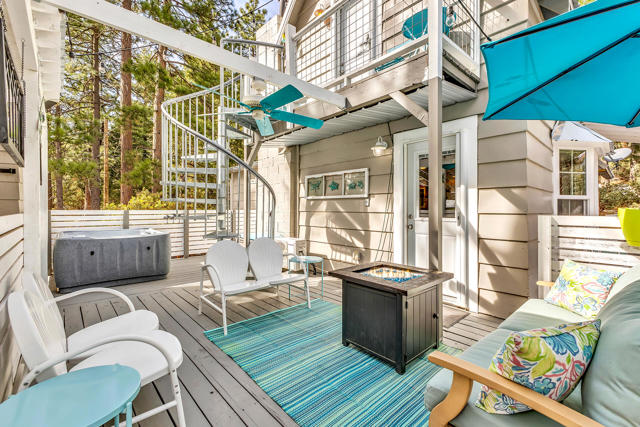 53125 Overlook Drive, Idyllwild CA: https://media.crmls.org/mediaz/d256960b-0278-4153-a810-efb89d7eda76.jpg