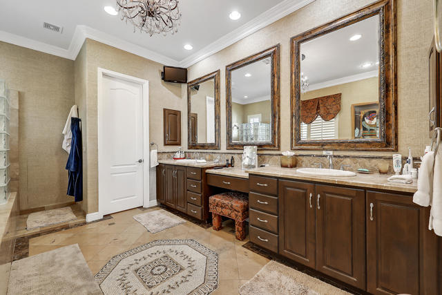 51173 Marbella Court, La Quinta CA: https://media.crmls.org/mediaz/d25706d4-0168-416b-b63b-a8d5463629bd.jpg