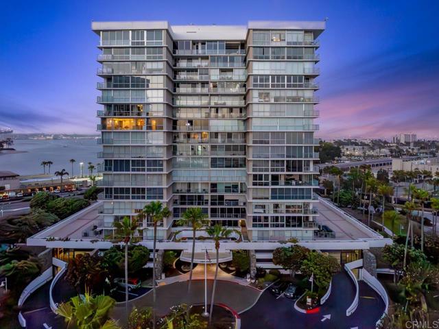 1820 Avenida Del Mundo, Coronado CA: https://media.crmls.org/mediaz/d2576b5c-e48a-4b6f-978f-0f976831d169.jpg