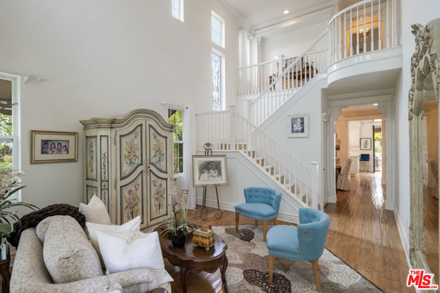 26841 Greenleaf Court, Valencia CA: https://media.crmls.org/mediaz/d257765e-8398-4efe-8db6-aabb6dfe9f0b.jpg
