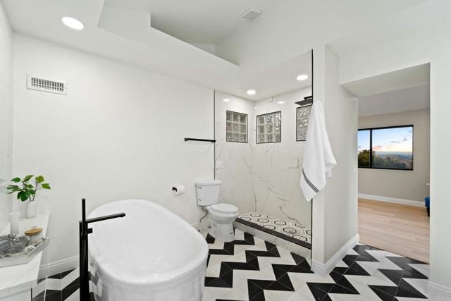 Detail Gallery Image 21 of 75 For 3065 Fairview Dr, Vista,  CA 92084 - 4 Beds | 3 Baths