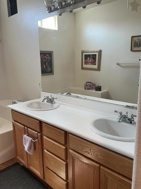 26288 Rio Oso Road, Cathedral City CA: https://media.crmls.org/mediaz/d259aa50-21ad-4dab-b1f0-232df44eaebc.jpg
