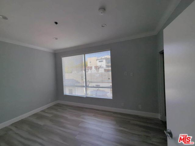 1844 Thayer Avenue, Los Angeles CA: https://media.crmls.org/mediaz/d259eece-b26c-4d06-ba86-dac5aa3ad379.jpg