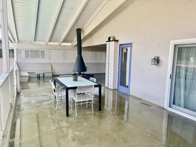 1542 Riverside Drive, Glendale CA: https://media.crmls.org/mediaz/d25a579f-9e52-4be6-8dae-9bfedb4336b1.jpg