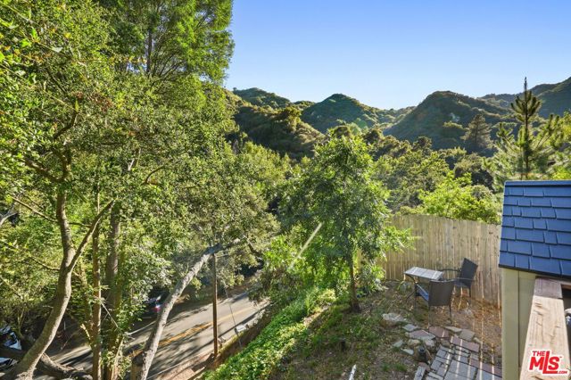 860 Old Topanga Canyon Road, Topanga CA: https://media.crmls.org/mediaz/d25a7705-d4fd-4ea6-a045-1cfc758c91a8.jpg