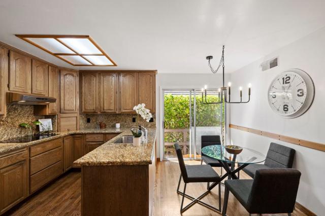 2 Corte Camellia, Millbrae CA: https://media.crmls.org/mediaz/d25b8436-aa17-4647-be74-f44fb5c1c30e.jpg