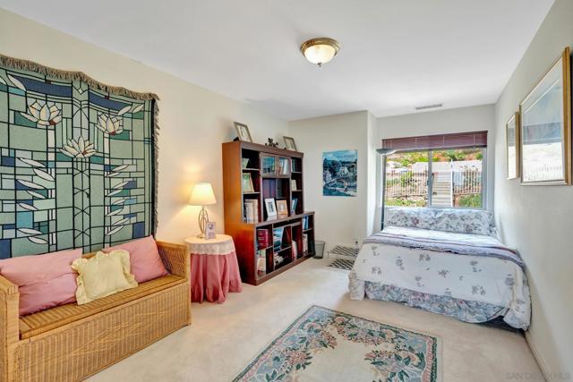 2106 Zachary Gln, Escondido CA: https://media.crmls.org/mediaz/d25b8d9c-b70b-45b8-8b90-bf7198575265.jpg
