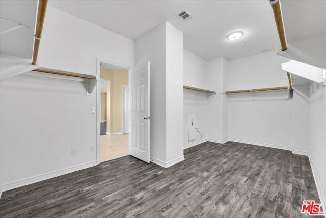 5611 Scharf Avenue, Fontana CA: https://media.crmls.org/mediaz/d25bd93a-7f2e-4d22-862f-61f19c3fd570.jpg