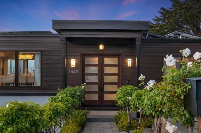 1548 Los Montes Drive, Burlingame CA: https://media.crmls.org/mediaz/d25c62d0-30ae-4ca7-8603-0c15cfde2403.jpg