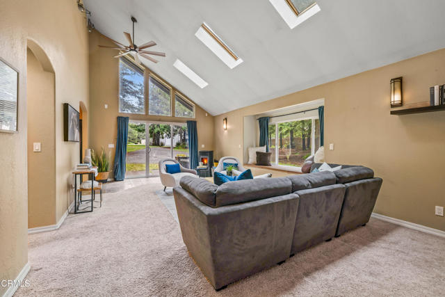 Detail Gallery Image 10 of 52 For 31780 Highway 20, Fort Bragg,  CA 95437 - 3 Beds | 3/1 Baths