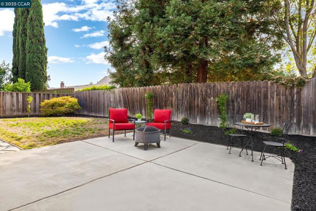 127 Elvira St, Livermore CA: https://media.crmls.org/mediaz/d26037c8-9c41-4336-b248-34d4fc4e30db.jpg