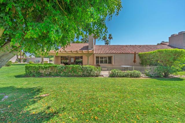 343 Forest Hills Drive, Rancho Mirage CA: https://media.crmls.org/mediaz/d261f1cd-9360-4588-9cb0-b88f484c33c0.jpg