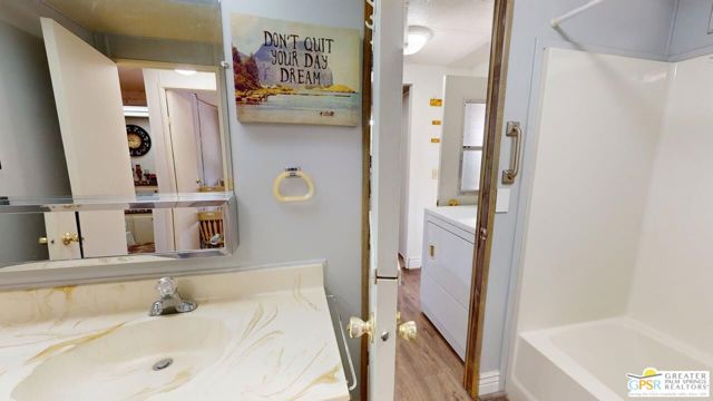 18555 Roberts Road, Desert Hot Springs CA: https://media.crmls.org/mediaz/d26313c0-6db4-4e4b-84e4-2e19bb9f5951.jpg