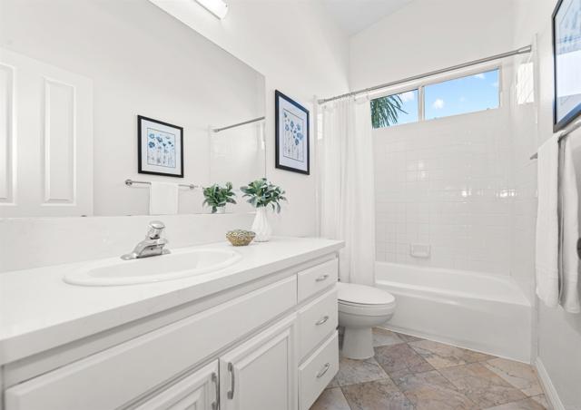 Detail Gallery Image 20 of 21 For 1173 Avenida Frontera, Oceanside,  CA 92057 - 3 Beds | 2/1 Baths