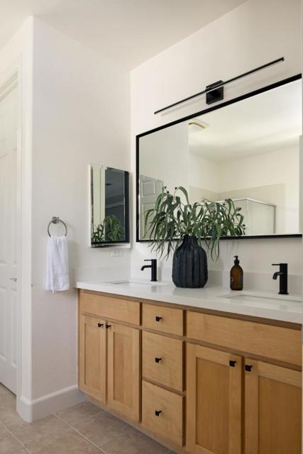 1039 Jena Terrace, Sunnyvale CA: https://media.crmls.org/mediaz/d263bed3-2452-494c-9835-5ad10403bd2e.jpg