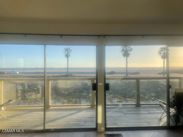 152 Mainsail Court, Port Hueneme CA: https://media.crmls.org/mediaz/d26422f6-74e2-42e2-b629-5e3db47ddb9b.jpg