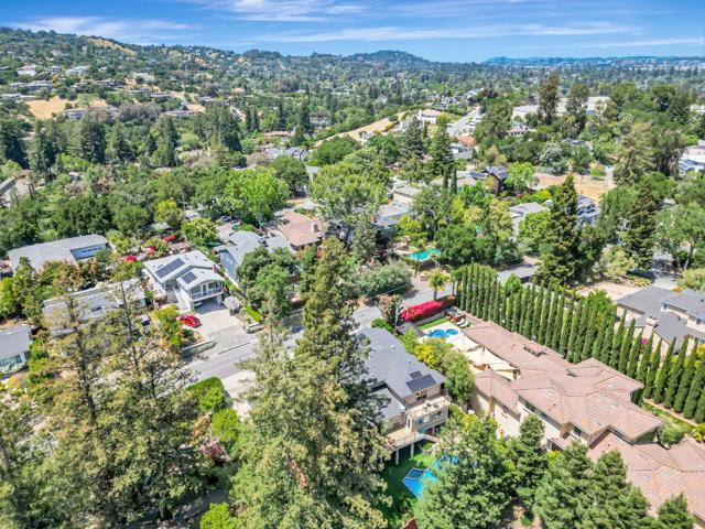 3119 Oak Knoll Drive, Redwood City CA: https://media.crmls.org/mediaz/d2667b20-b79f-46bd-be81-a48b8df43155.jpg