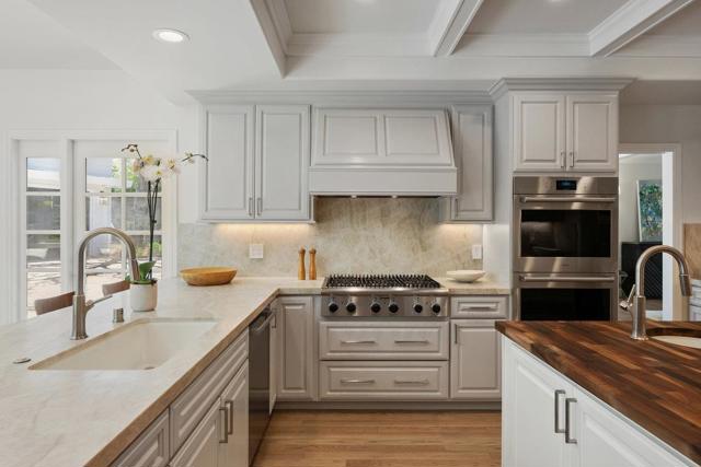 130 Stonehedge Road, Hillsborough CA: https://media.crmls.org/mediaz/d266e4d2-57be-4400-9dcf-b67286e82108.jpg