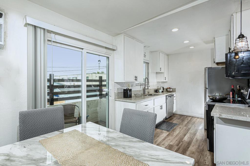 MLS #250030448SD img 19