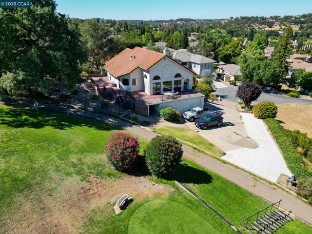 643 Old Course Ct, Valley Springs CA: https://media.crmls.org/mediaz/d2680ca3-8045-463f-a997-4e78884300ec.jpg