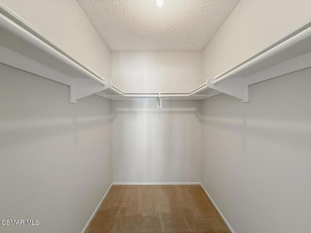 5404 Quakertown Avenue, Woodland Hills CA: https://media.crmls.org/mediaz/d26845ce-3e92-4167-8073-f58046693b7c.jpg