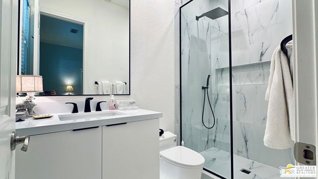 47925 Via Livorno, La Quinta CA: https://media.crmls.org/mediaz/d26908bd-dc86-4c11-b2fe-1a6946eeb113.jpg