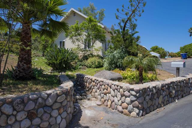 Home for Sale in Valley Center