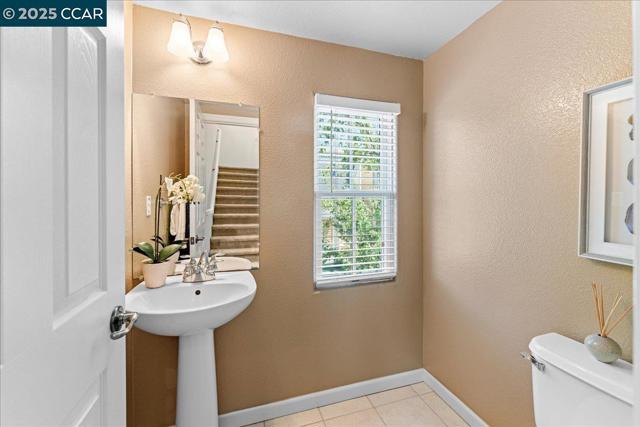 2201 Tsushima St, Hercules CA: https://media.crmls.org/mediaz/d2697f56-7a9b-4bdf-b5ba-dbdb96e0f94a.jpg