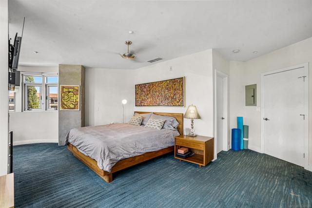 3740 Park Blvd, San Diego CA: https://media.crmls.org/mediaz/d269b051-144b-478a-ba33-42d593faa9e9.jpg
