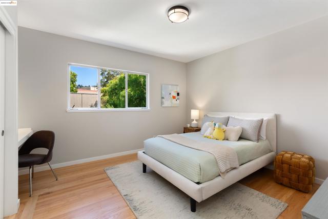 1351 Carlotta Ave, Berkeley CA: https://media.crmls.org/mediaz/d26a369c-bedc-40a8-8067-59bf681d8151.jpg