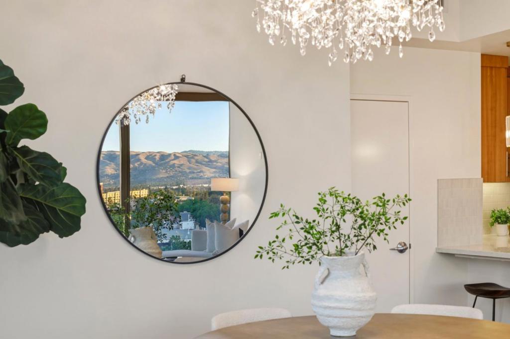 38 N Almaden Boulevard #1220