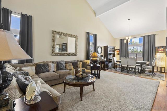 4425 Arbor Cove Cir, Oceanside CA: https://media.crmls.org/mediaz/d26b8ef5-db61-4bfc-a07b-b14b7a978cd7.jpg