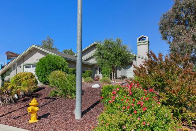 506 Navajo Avenue, Paso Robles CA: https://media.crmls.org/mediaz/d26bbd3e-0067-4260-b27c-2d71de446c27.jpg
