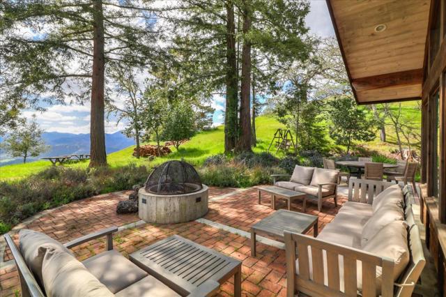 500 El Caminito Road, Carmel Valley CA: https://media.crmls.org/mediaz/d26d2d4d-8a06-4e3b-9153-c5172986e3b7.jpg