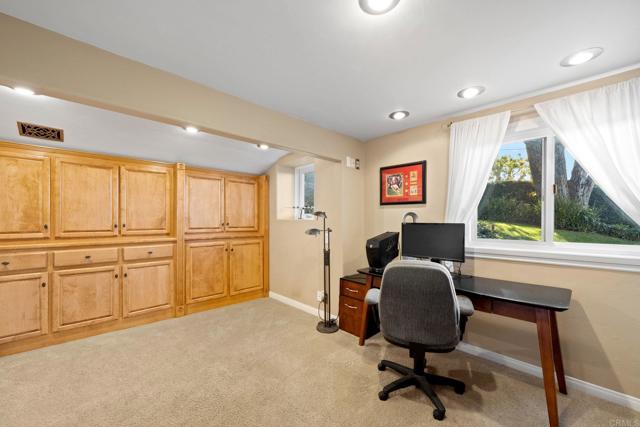 6130 Terryhill Drive, La Jolla CA: https://media.crmls.org/mediaz/d26deaea-fd47-4dc8-965d-bb7bfecfa654.jpg