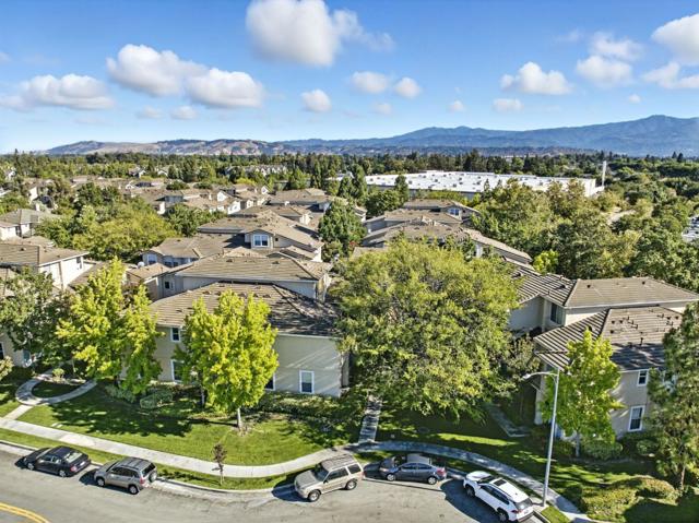 561 Manhattan Place, San Jose CA: https://media.crmls.org/mediaz/d26e5cf9-f9fc-424e-9a3f-c1b0fb6b4a65.jpg