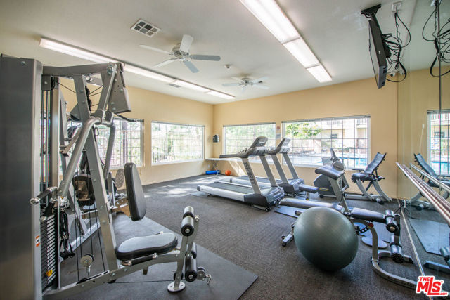 5837 Oak Bend Lane, Oak Park CA: https://media.crmls.org/mediaz/d26ebc5e-49d7-4500-8142-8021f041c87e.jpg