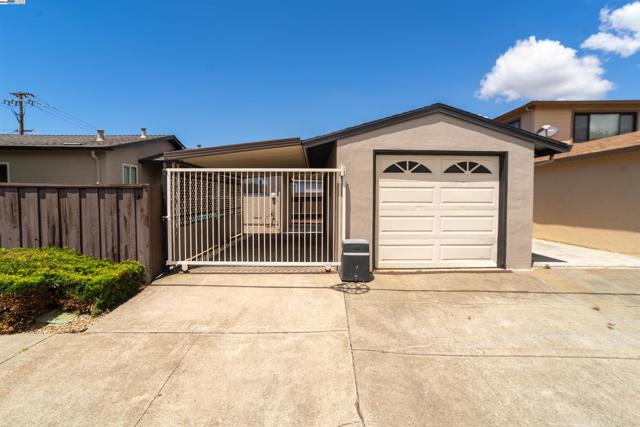 33972 10Th St, Union City CA: https://media.crmls.org/mediaz/d26f55df-5607-4fa2-a85f-7ea28fbdd19c.jpg